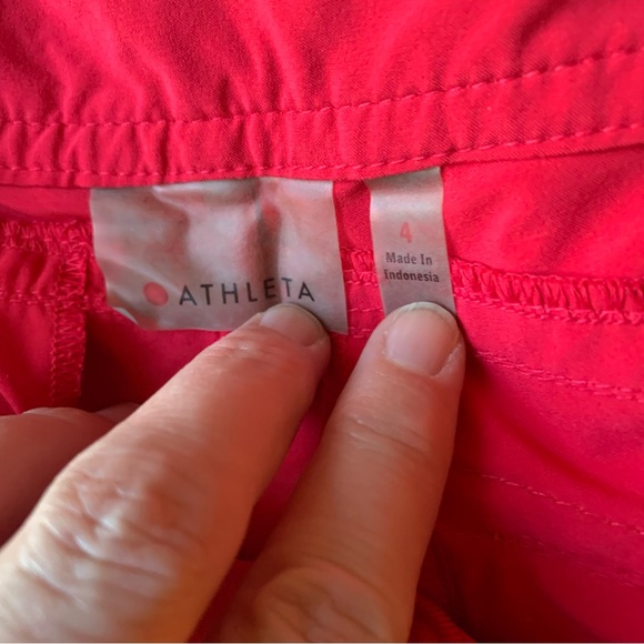 Athleta size 4 Cargo Shorts EUC in Red, Drawstring Waist - Picture 8 of 8